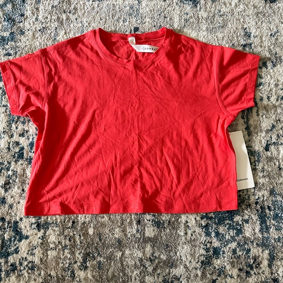 Lululemon Cates Tee - Picture 3 of 5